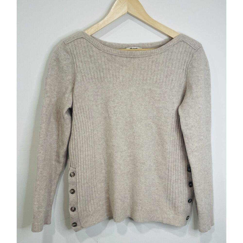 Madewell Scoop-Neck Button-Trim Knit Sweater in Beige